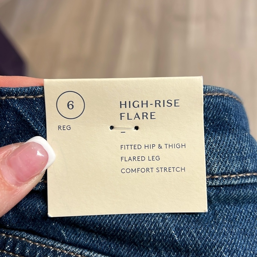 NWT‎ Universal Thread Dark Wash High Rise Flare Jeans- 6 - Picture 6 of 8
